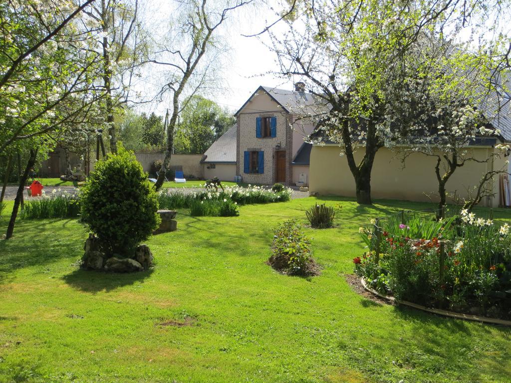 Bed and Breakfast Les Logis Du Breuil Marchéville Exteriér fotografie